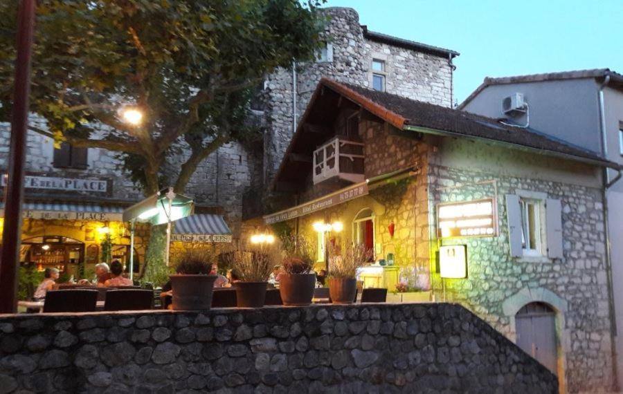 Auberge Du Vieux Lanas Logis Hotel Restaurant Экстерьер фото
