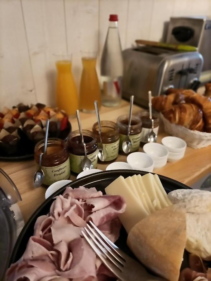 Auberge Du Vieux Lanas Logis Hotel Restaurant Экстерьер фото