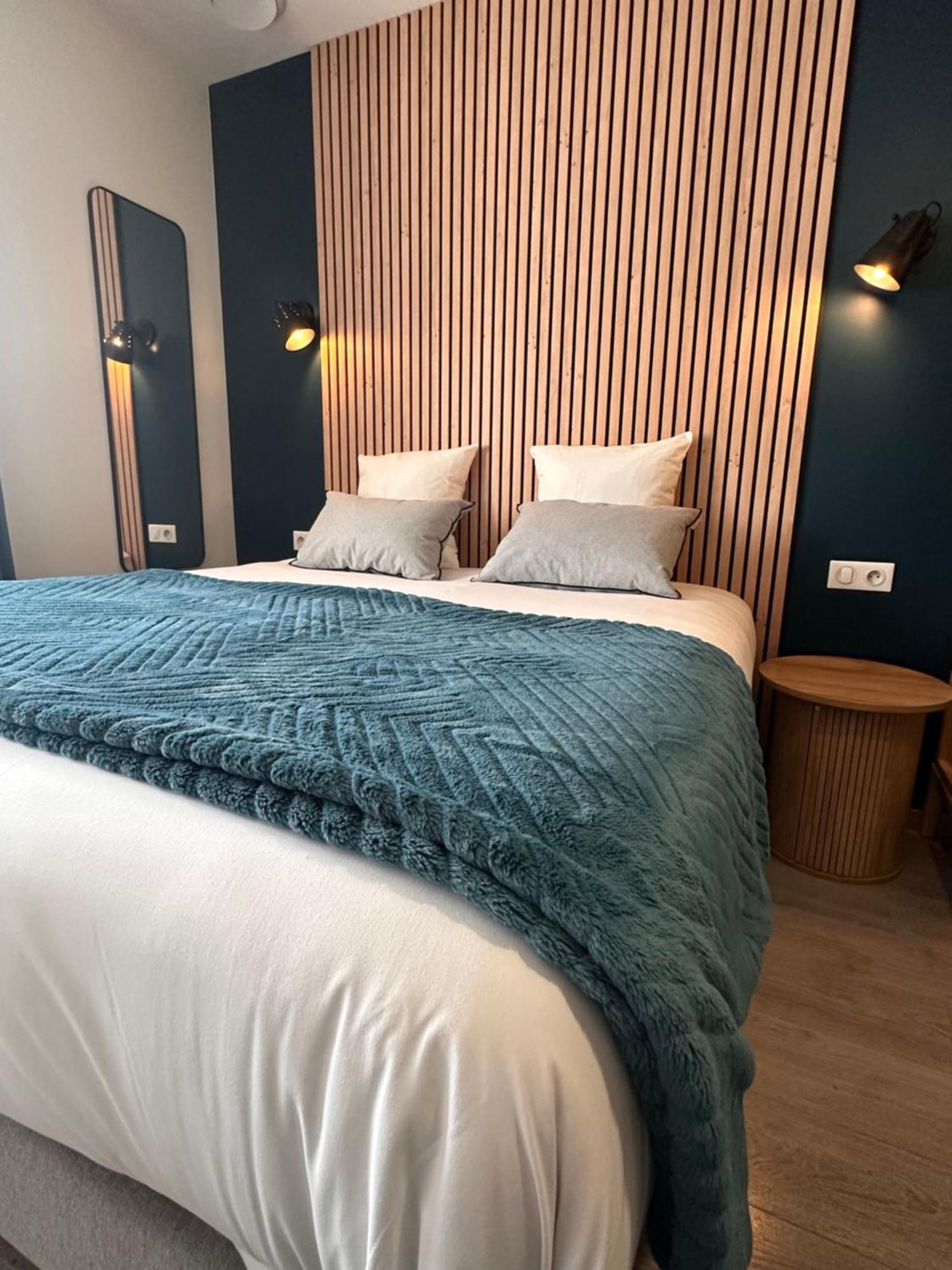Auberge Du Vieux Lanas Logis Hotel Restaurant Экстерьер фото