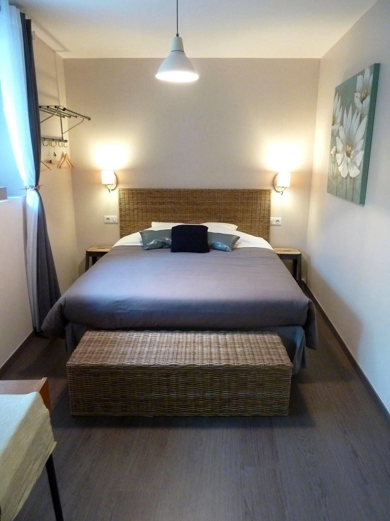 Auberge Du Vieux Lanas Logis Hotel Restaurant Экстерьер фото